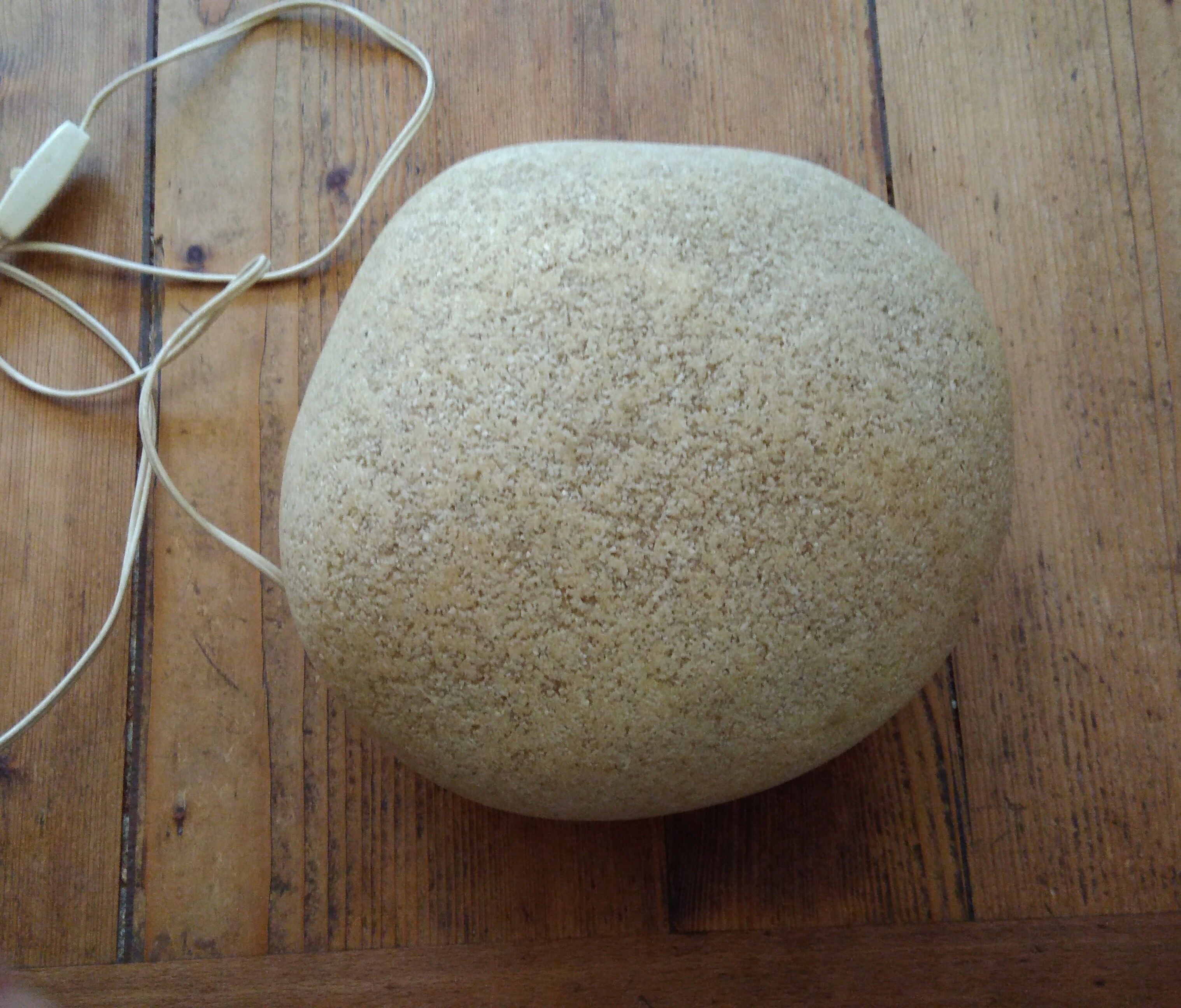 Dora pebble lamp from cazenave