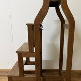 Stool transforming into a step ladder.