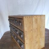 Small workshop cabinet with drawers