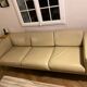 Canapé cuir beige Robin Day pour Habitat
