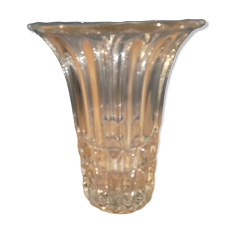 Vase en verre cristal moulé