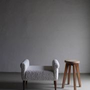Pouf en fausse fourrure blanche | Années 1960