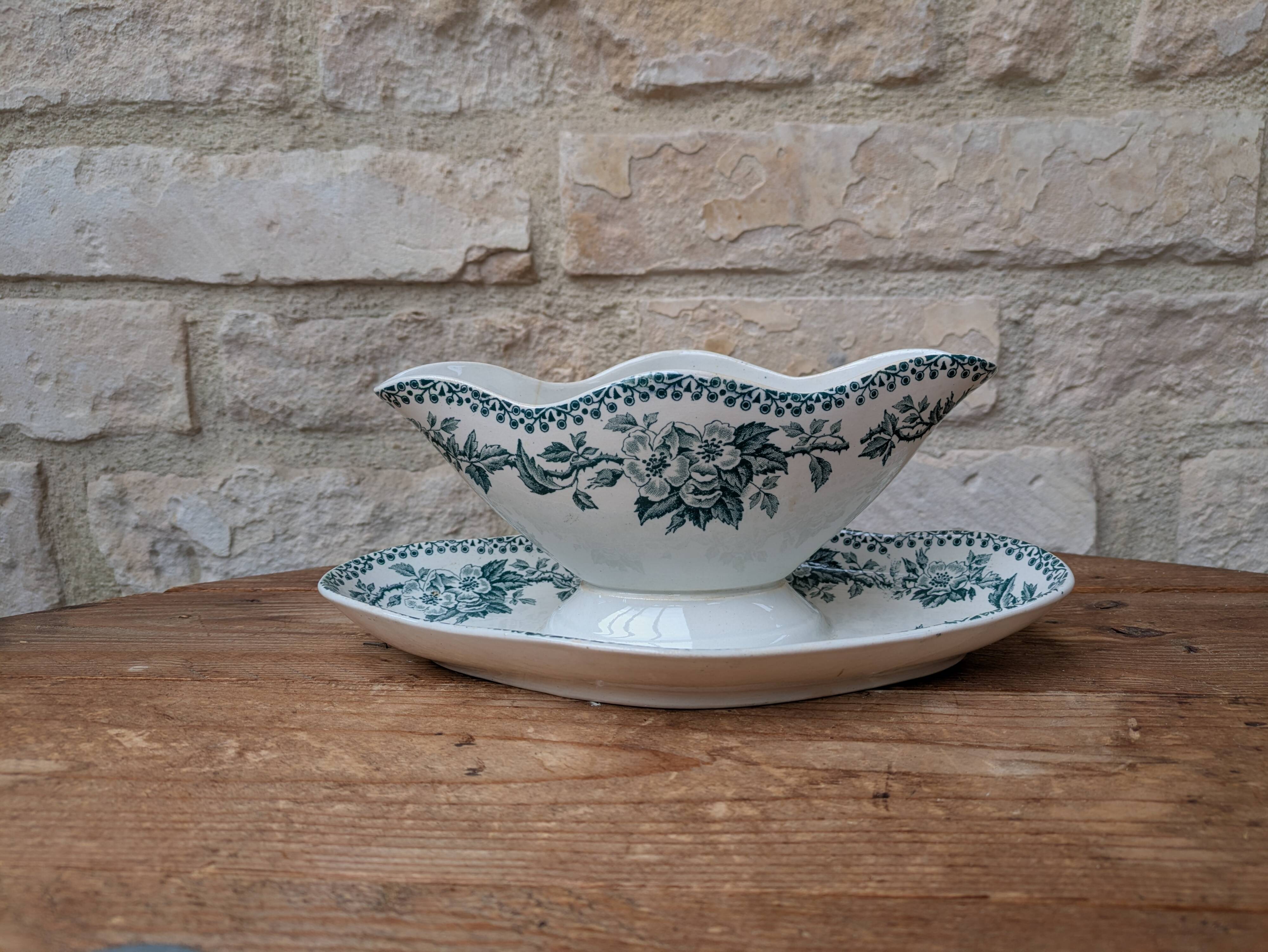 Old sauce boat on fixed frame Guadeloupe Saint Amand ceramic model