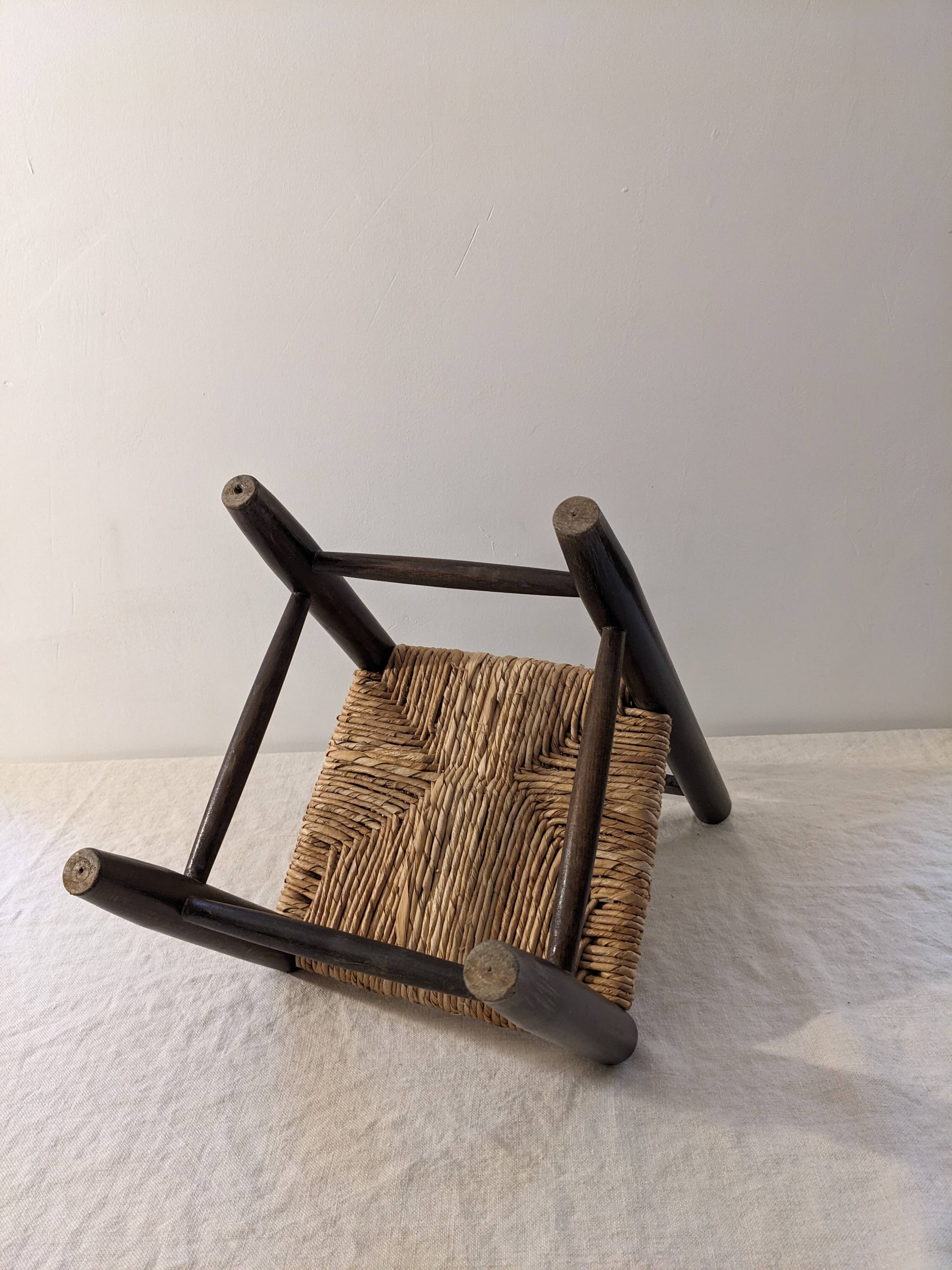 Straw chair for children