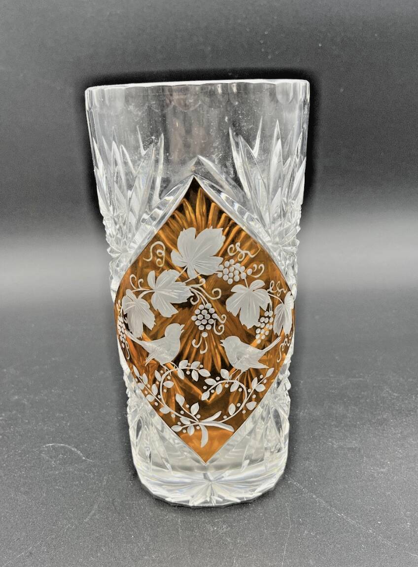 Orange crystal vase – Vine & sparrow design