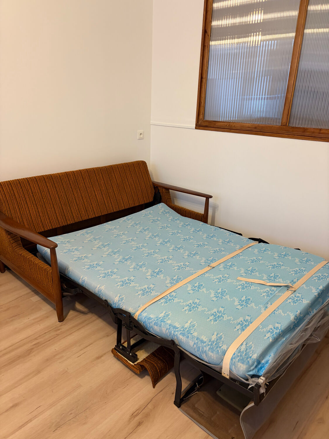 Scandinavian convertible sofa in teak by Grete Jalk, 1960s.