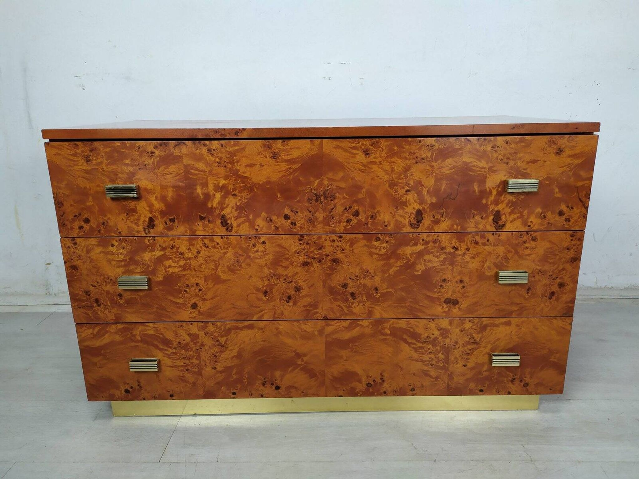 Vintage drawer chest in amboyna burl, 1970s