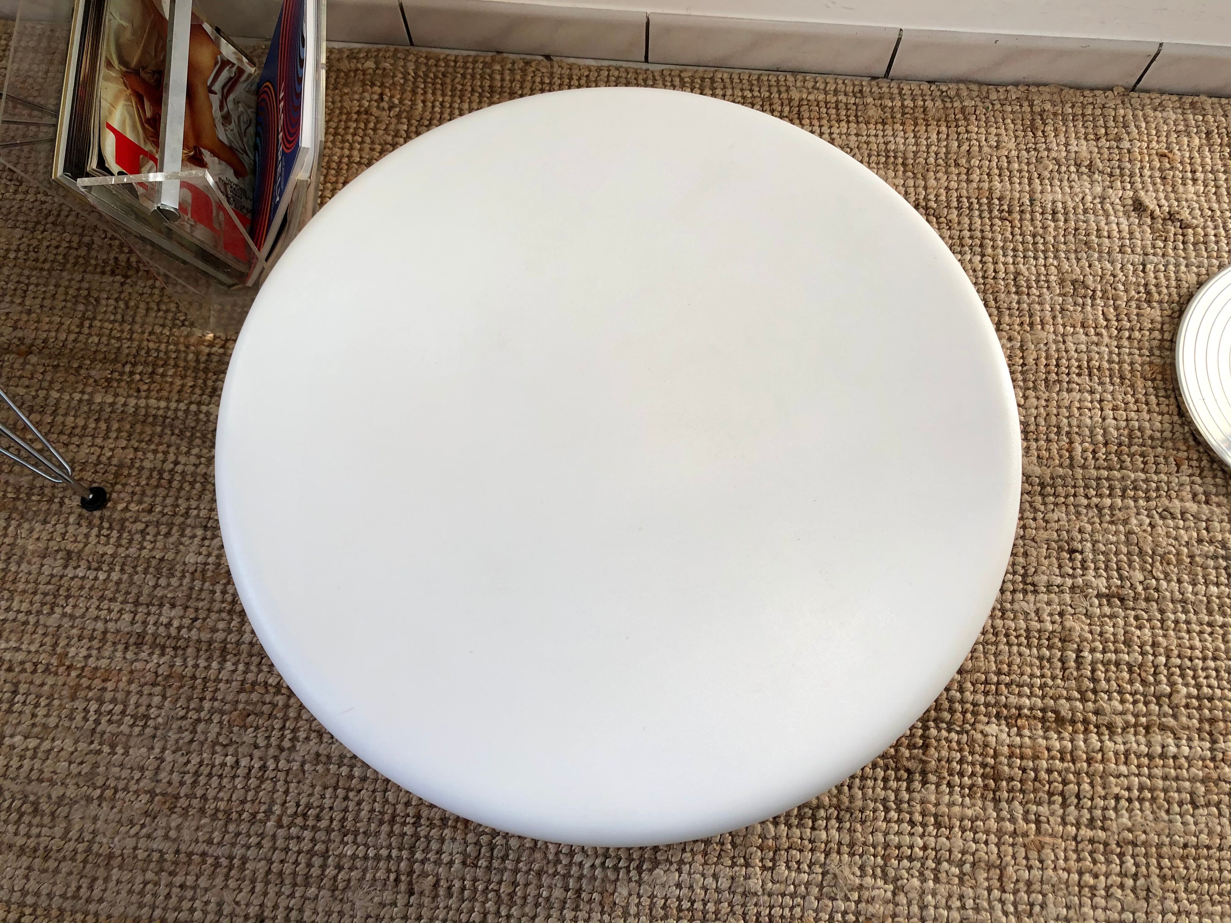 Pedrali WoW design design Claudio Dondoli coffee table - Marco Pocci Polyethylene white