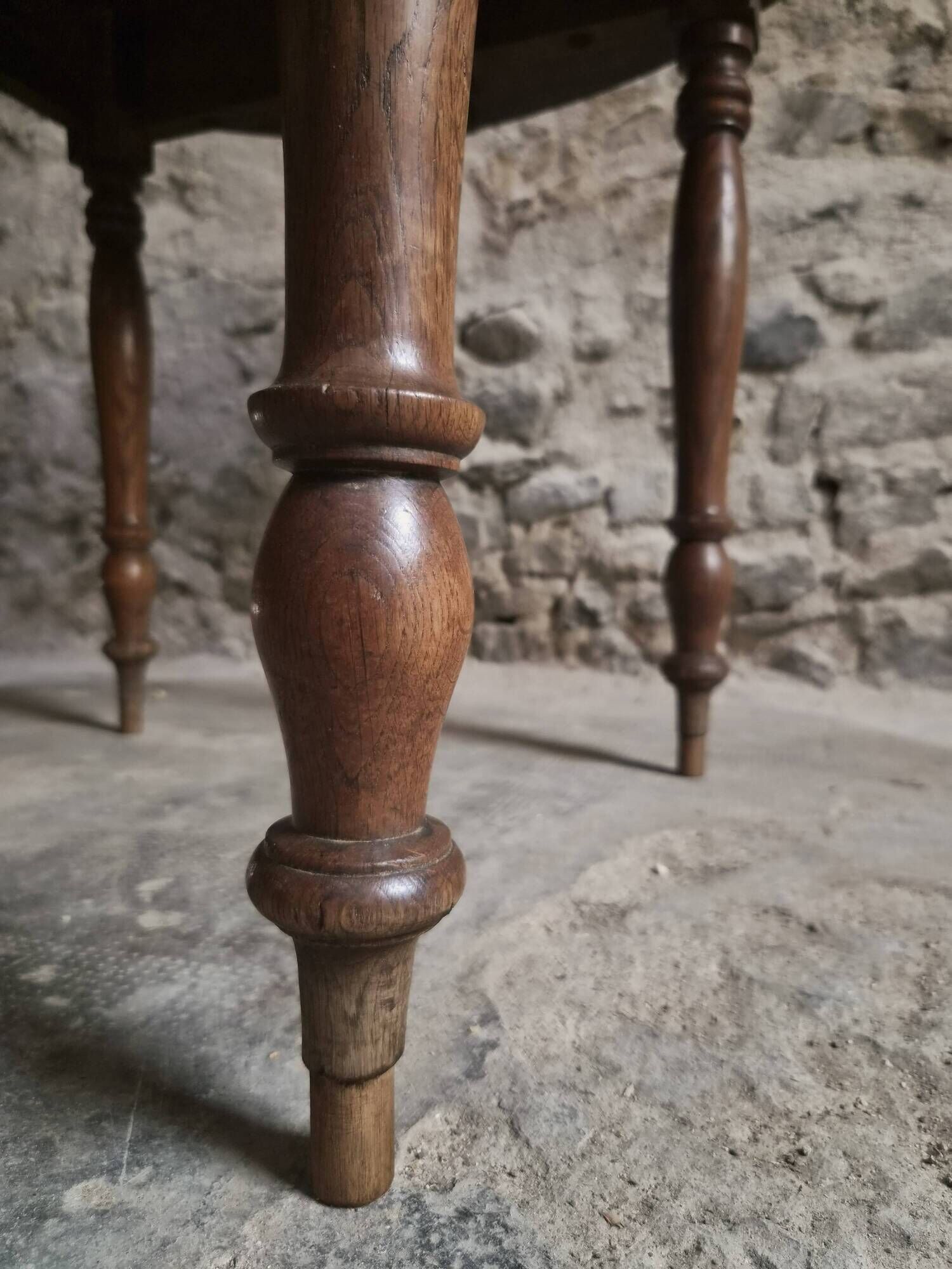 Table à abattants ancienne en chêne français, table à manger ronde, vers 1880–1920