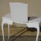 Petite coiffeuse en bois blanc