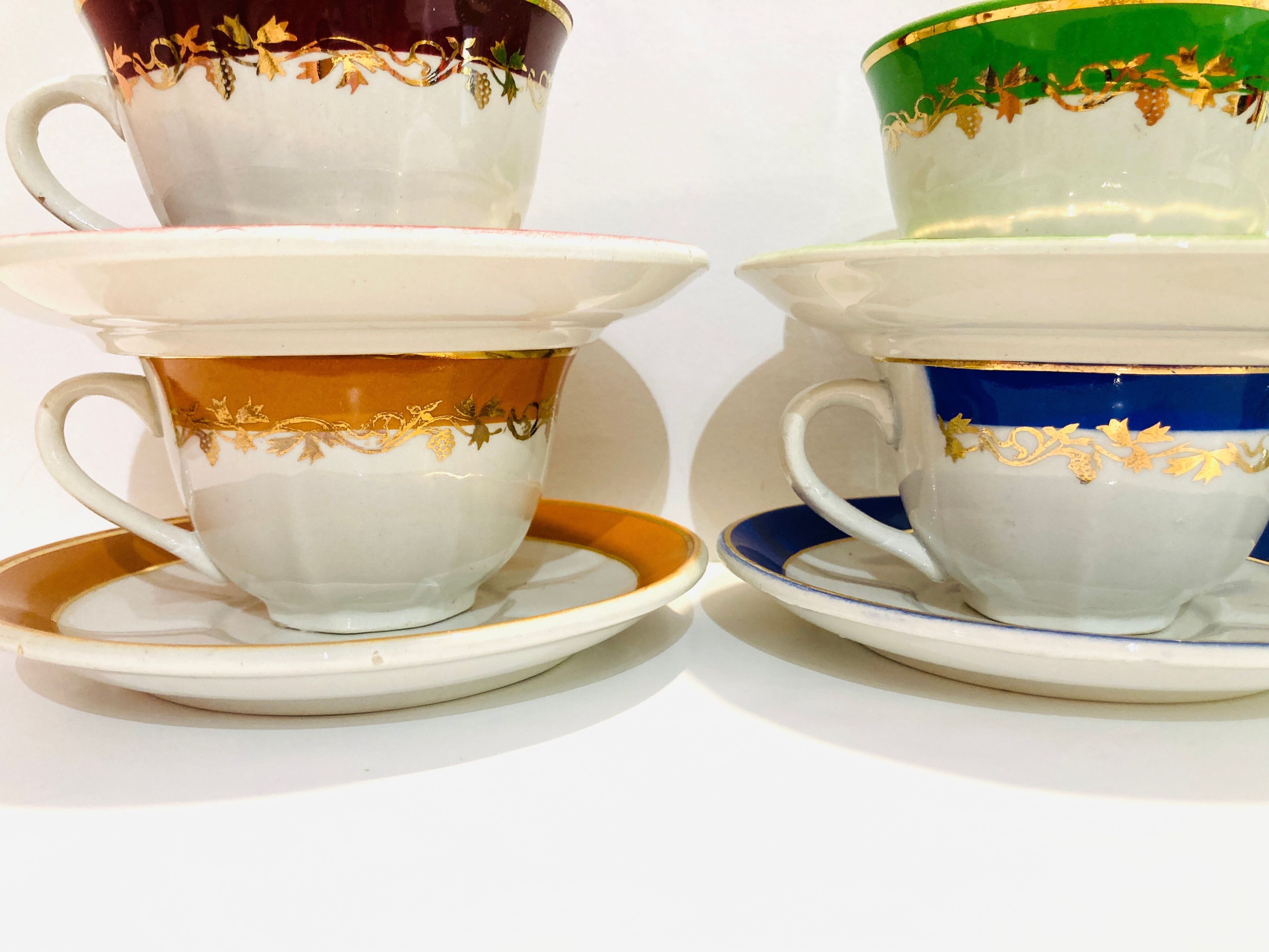 Set of 6 multicolor cups from the 50