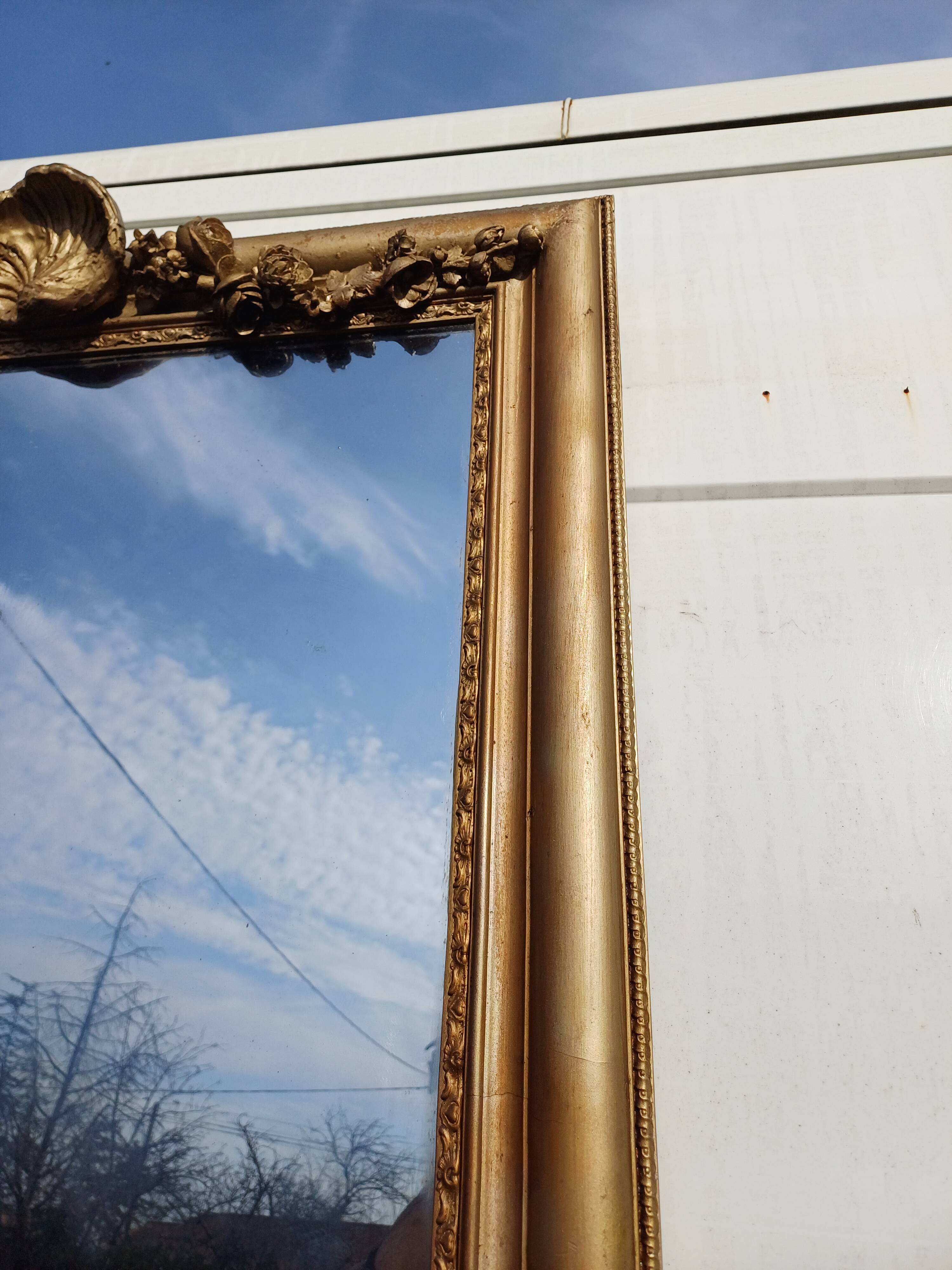 Miroir 19ème bois et stuc doré " coquille st jacques