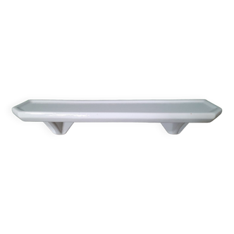 Bathroom shelf
