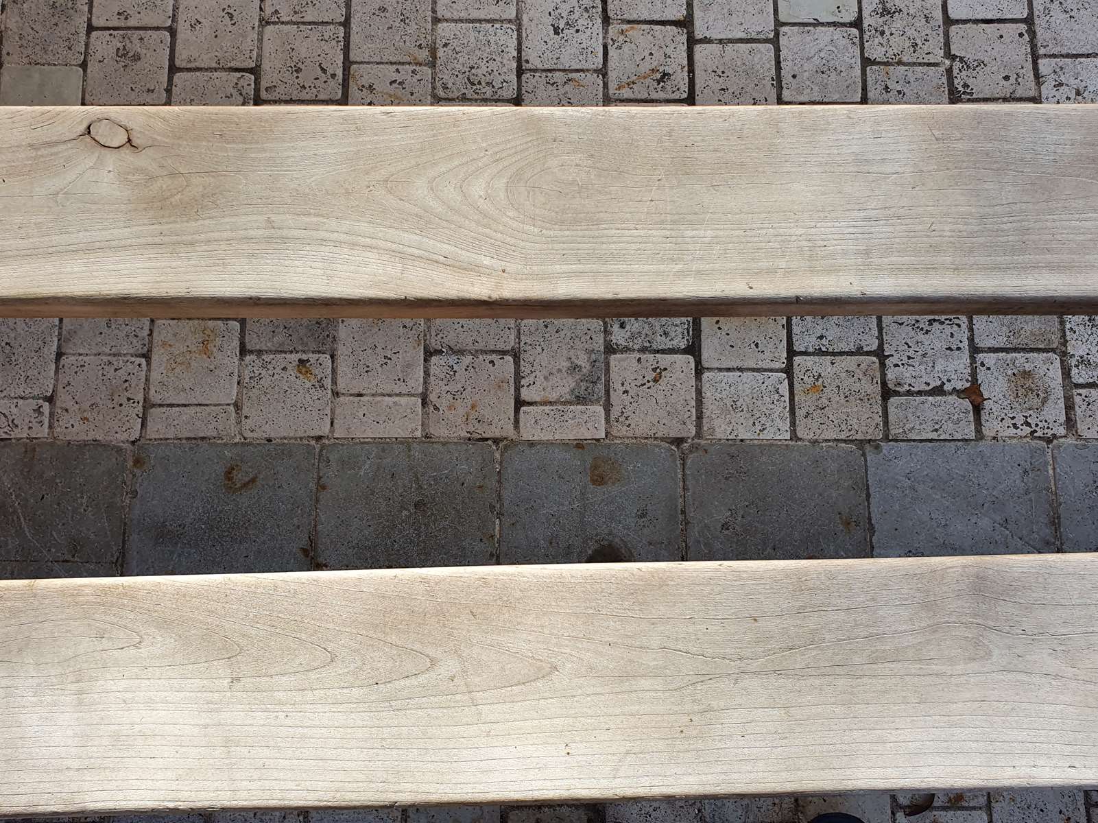 Pair of old decapes benches