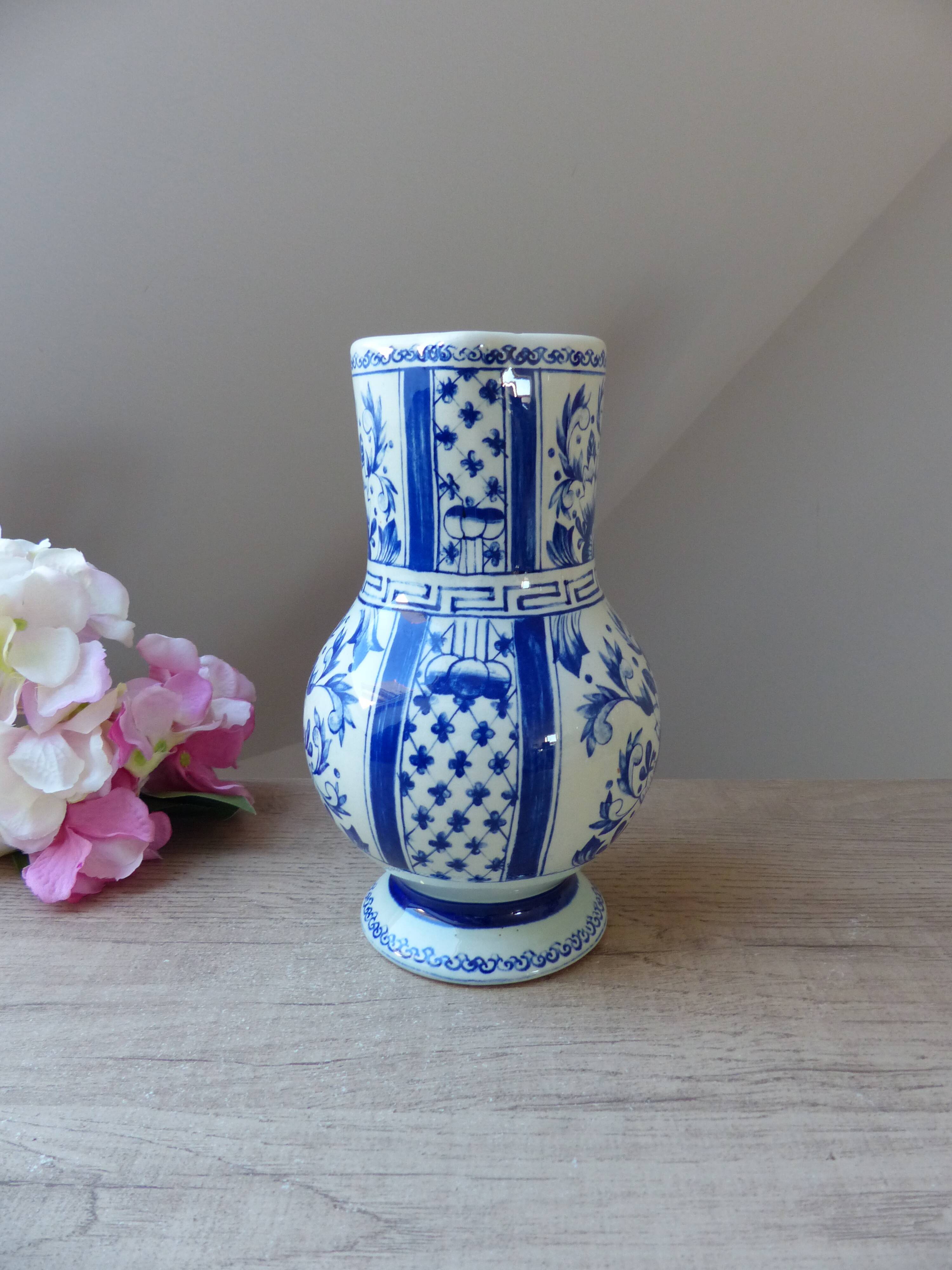 Blue delft pitcher, jug boch vase belgium amsterdam hand painted
