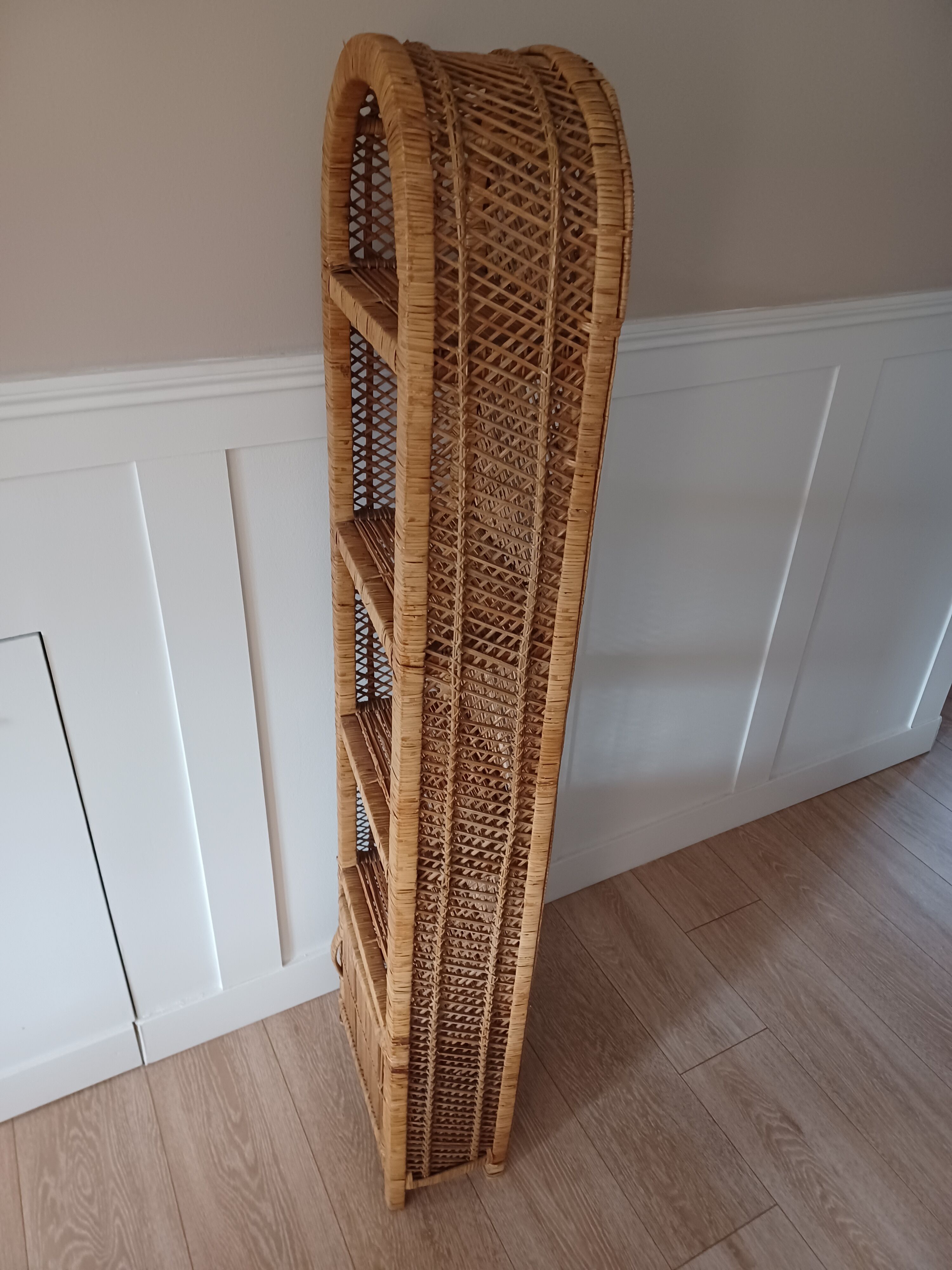 Rattan shelf vintage peacock style