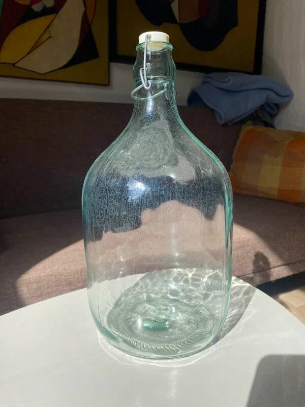 Transparent glass bottle