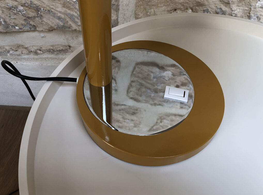 Vintage lamp, mustard