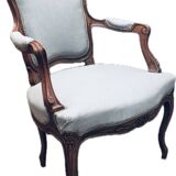 Fauteuil ancien du 19ème siècle de style Louis XVI