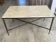 Table basse marbre blanc gris structure en métal laiton doré vintage 60s