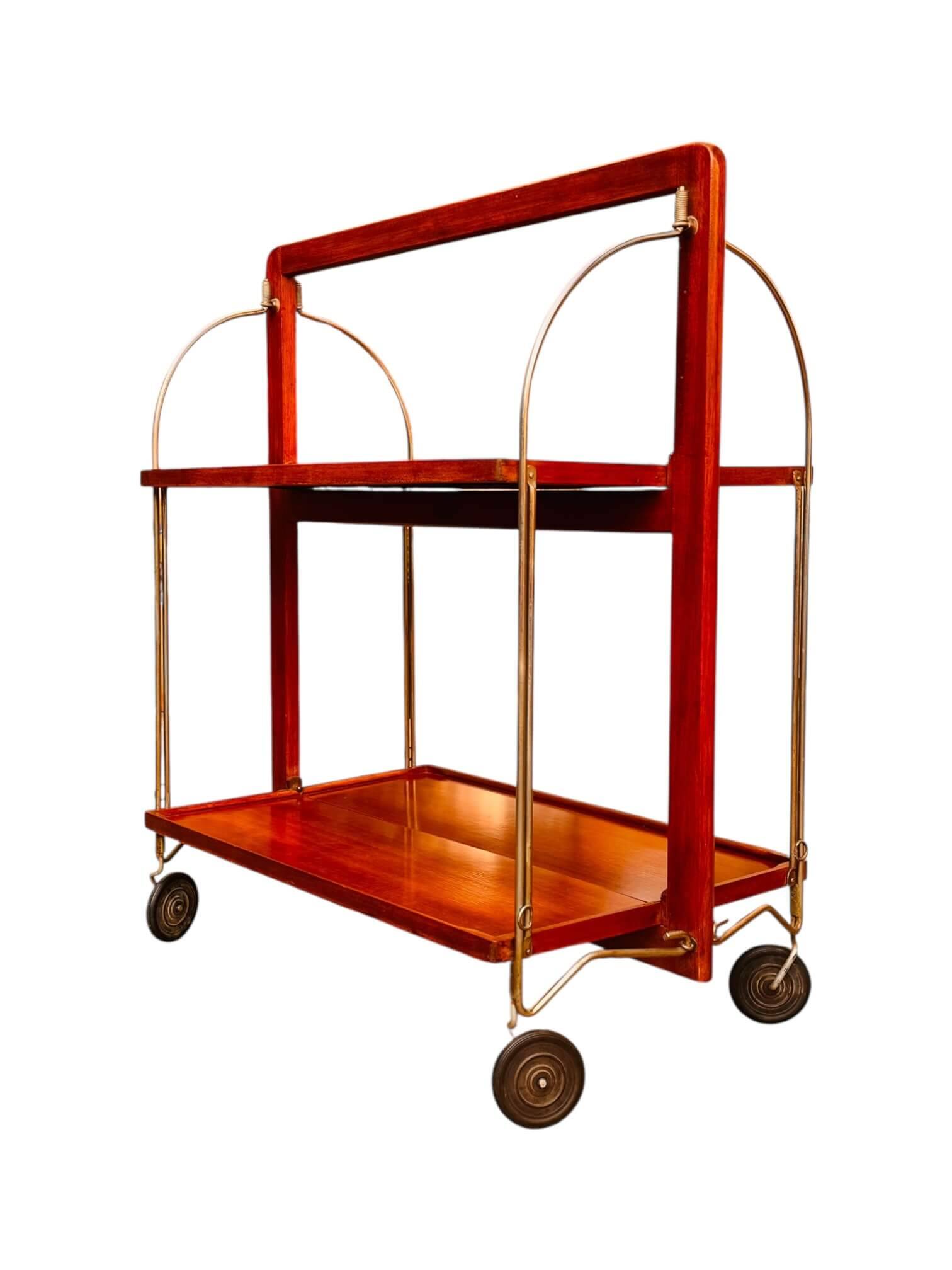 Patented rolling dessert Bocado M. F. Mondineu, 1950