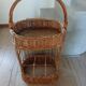 Panier porte bouteilles ancien en rotin