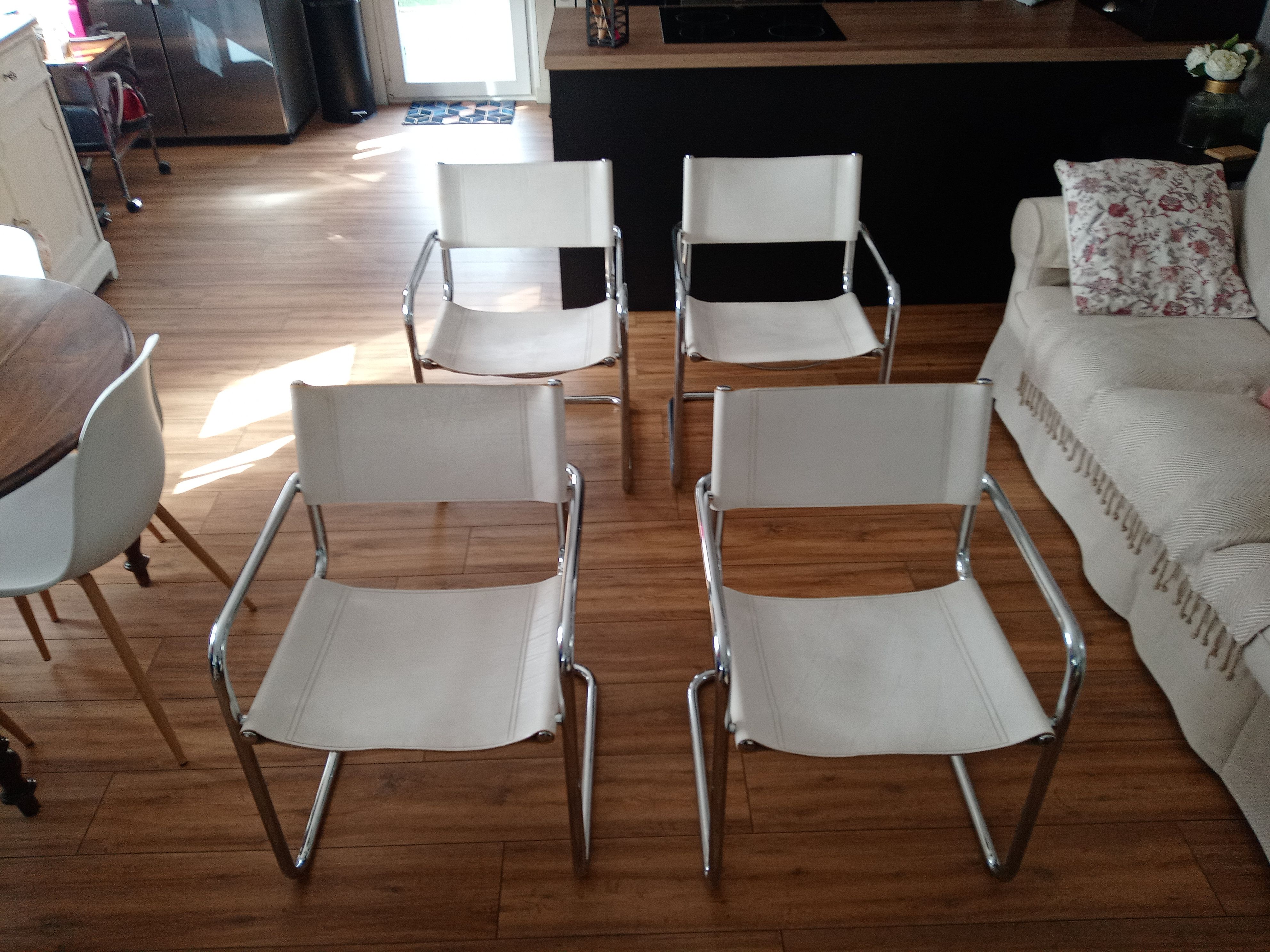 Set of 4 Cantilever Bahaus armchairs in off-white leather, chrome tubular base