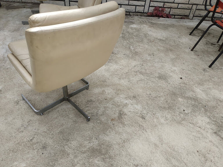 3 armchairs Raphael Raffel