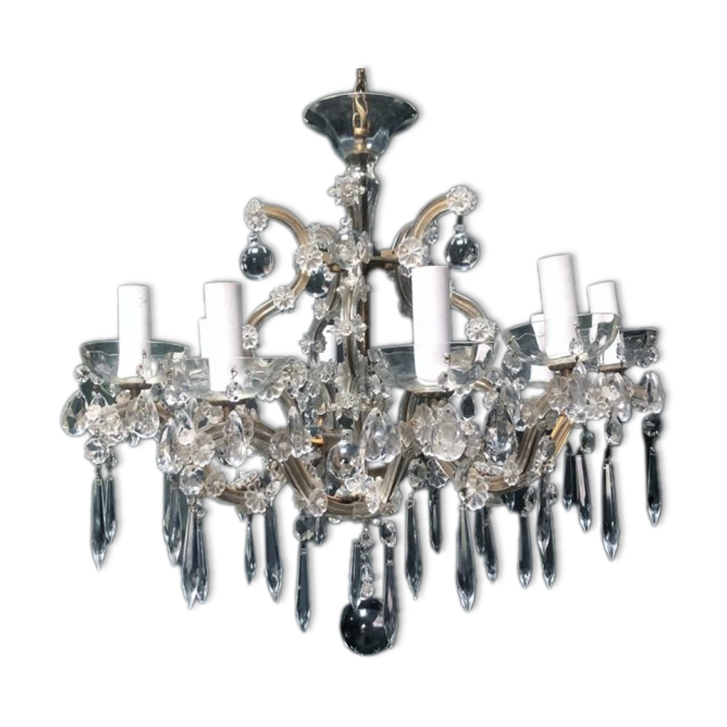 Old chandelier with 10-branch tassels
