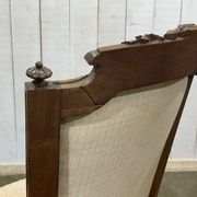 Paire de fauteuils Louis XVI début XXème en noyer