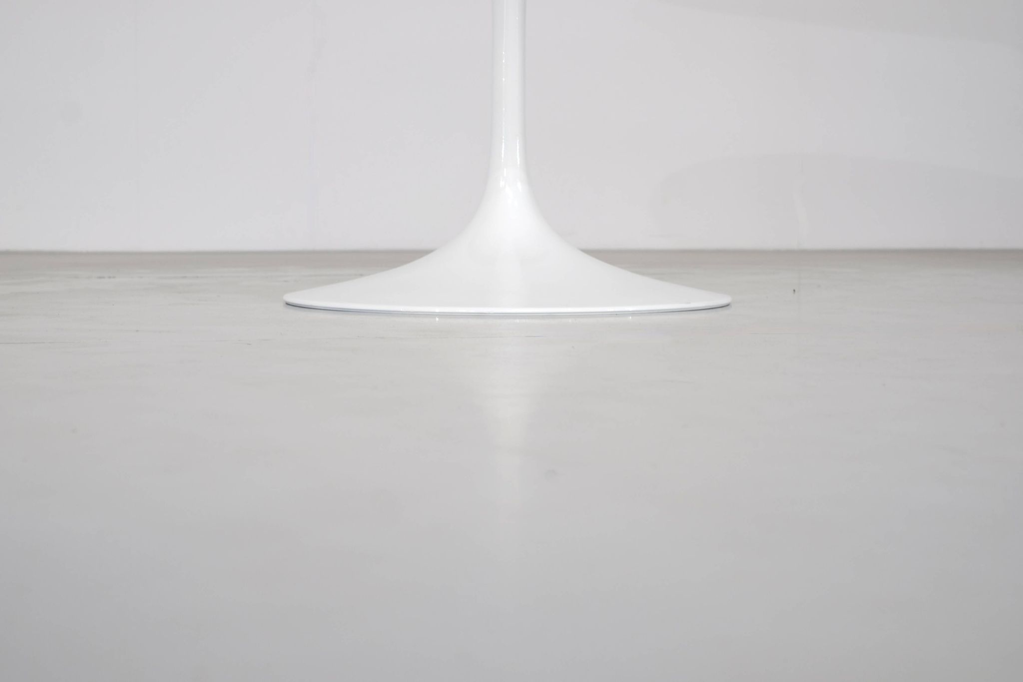 Dining table "Tulip" by Eero Saarinen for Knoll International - 1960s