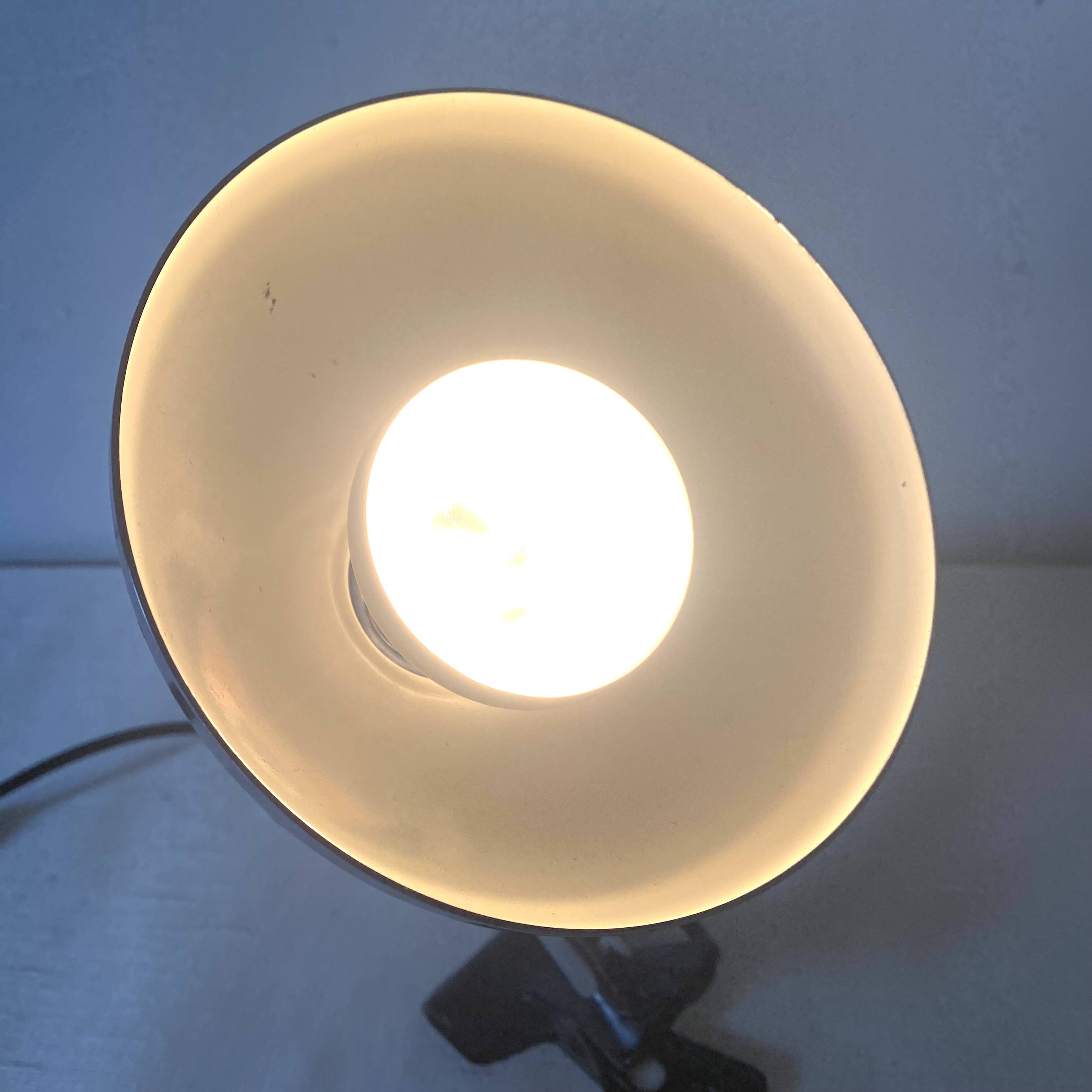 Adjustable chrome vintage clamp spotlight