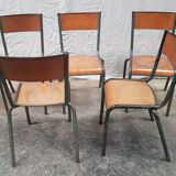 Ancienne chaises d'école vintage