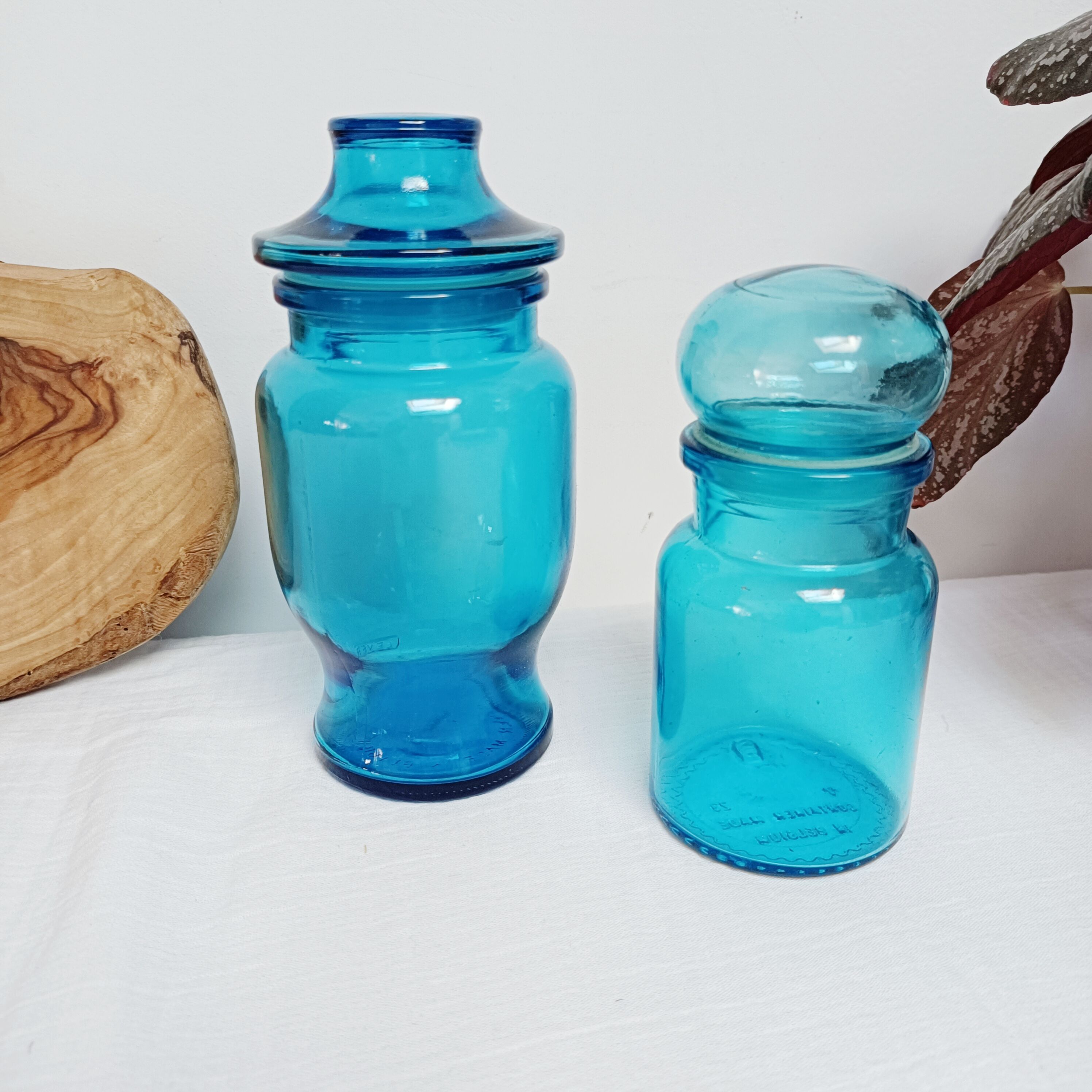 Set of 2 blue glass apothecary jars
