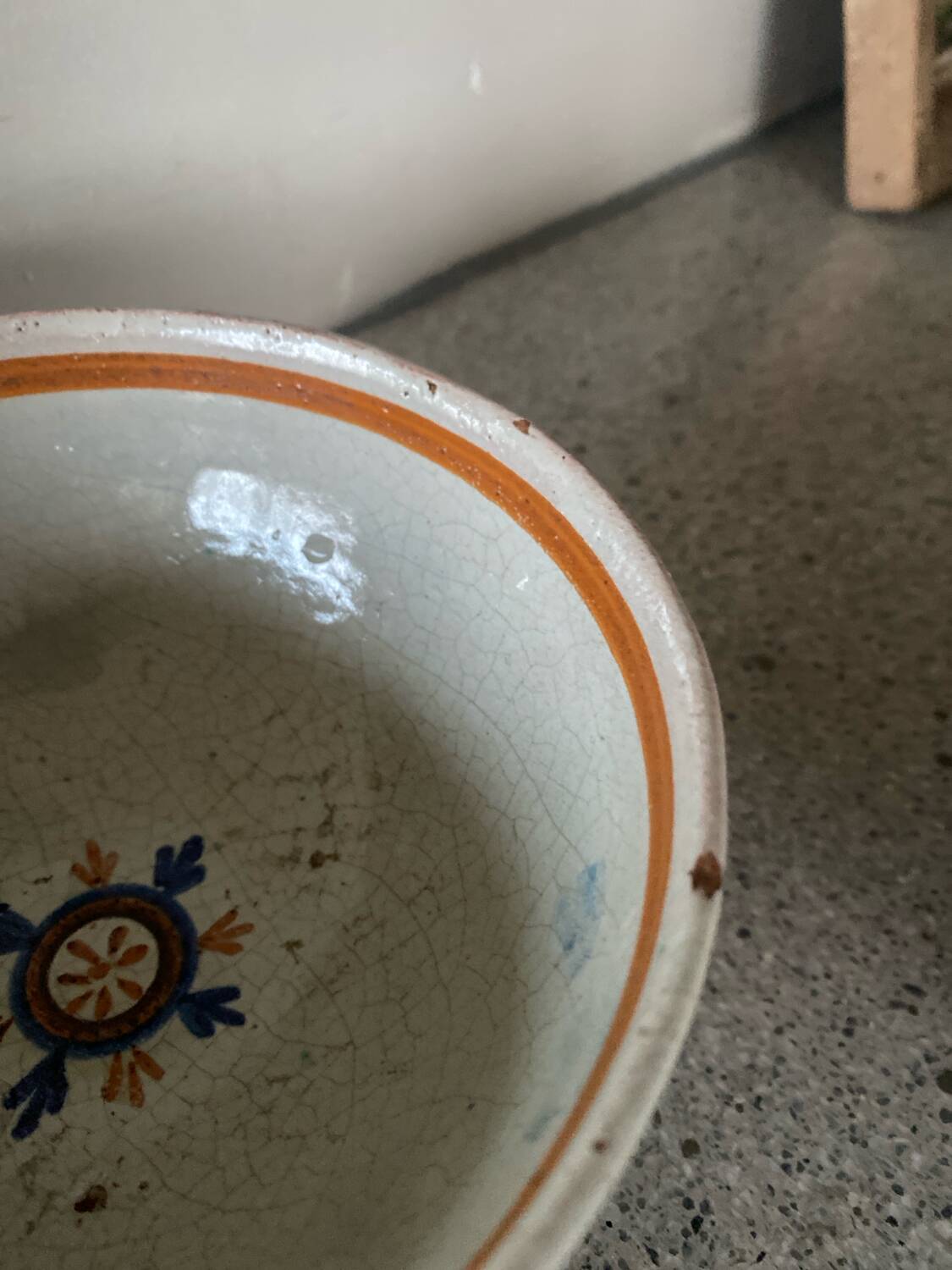 2 19th century earthenware bowls.