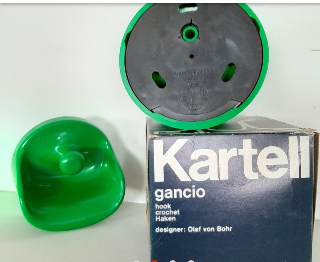 Coat hook "Gancio 4702" design Olaf Von Bohr for Kartell