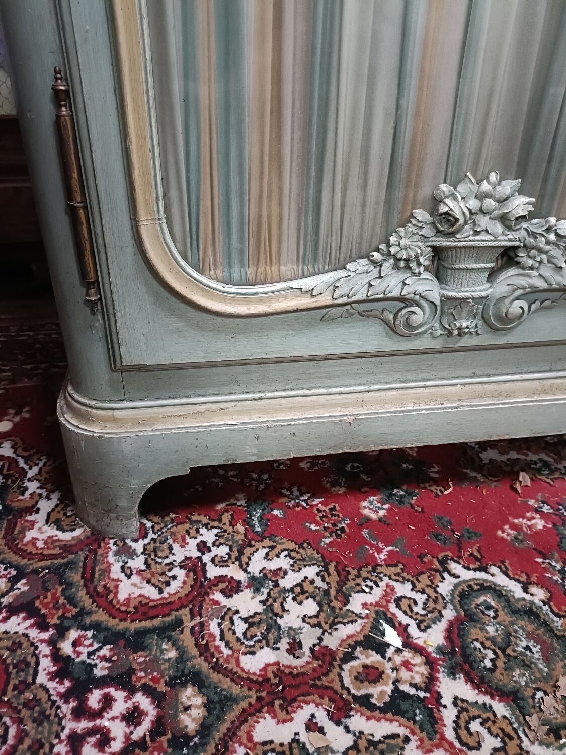 Classic wardrobe, 2 glass doors and interior mirrors