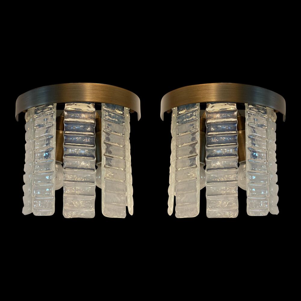 OPALINO “LISTELLI” WALL STRIPS FROM MURAO IN MURAO GLASS