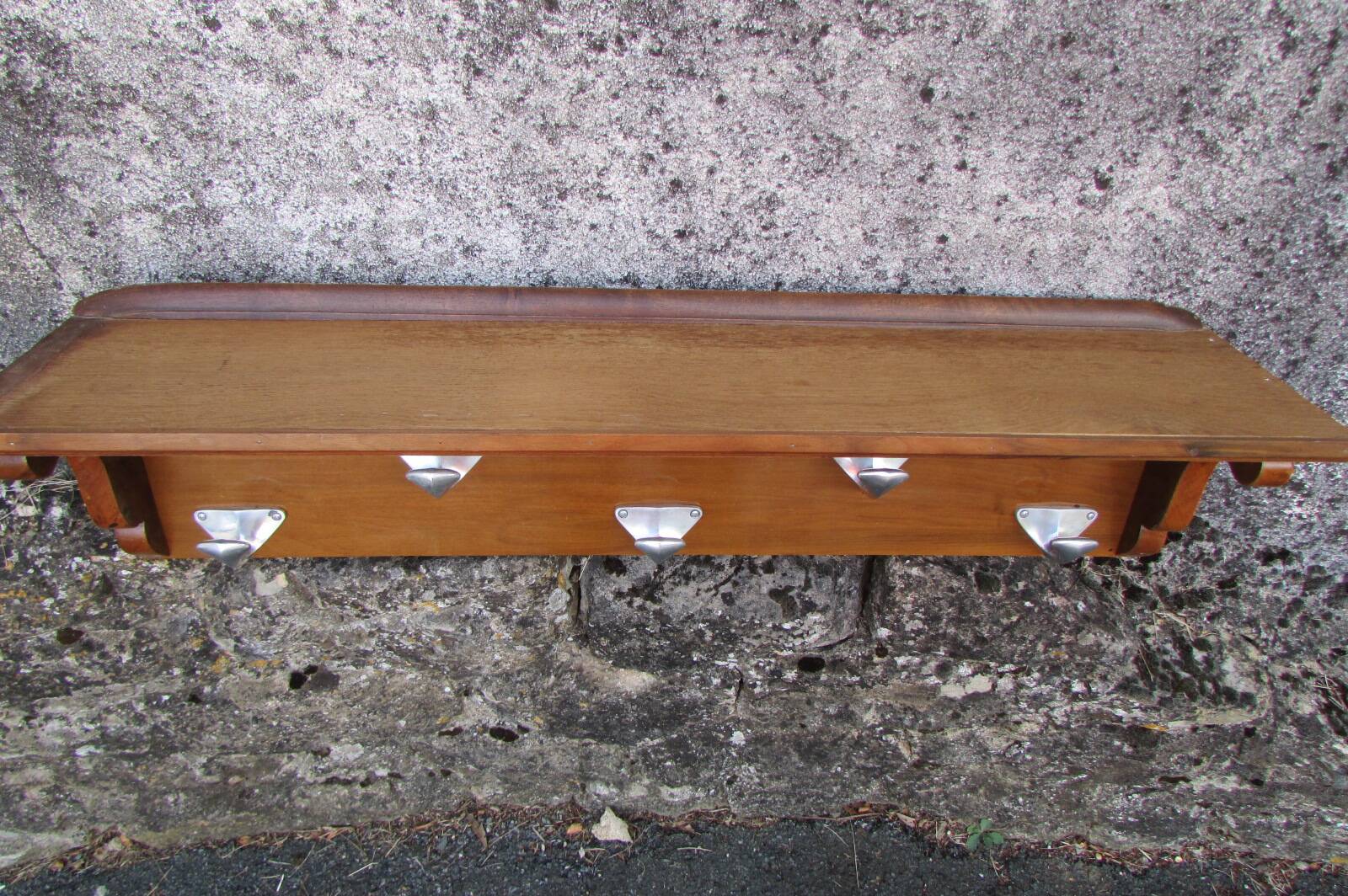 Porte manteau mural en bois et aluminium