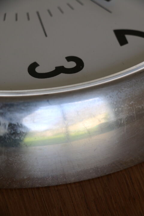 Horloge murale JAZ ronde acier 1960