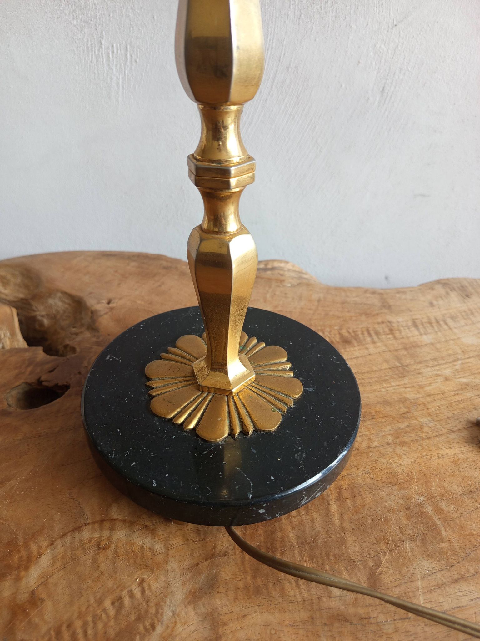 Lampe vintage marbre noir et laiton 1960