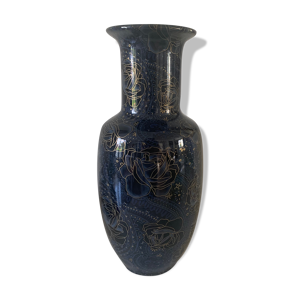 Vase bleu marine