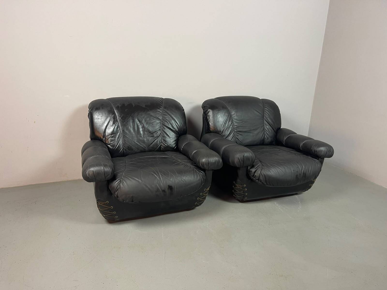 Large Set of Italian Space Age Black Leather Lounge Chairs with Brass