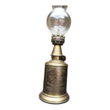 Kerosene lamp bee