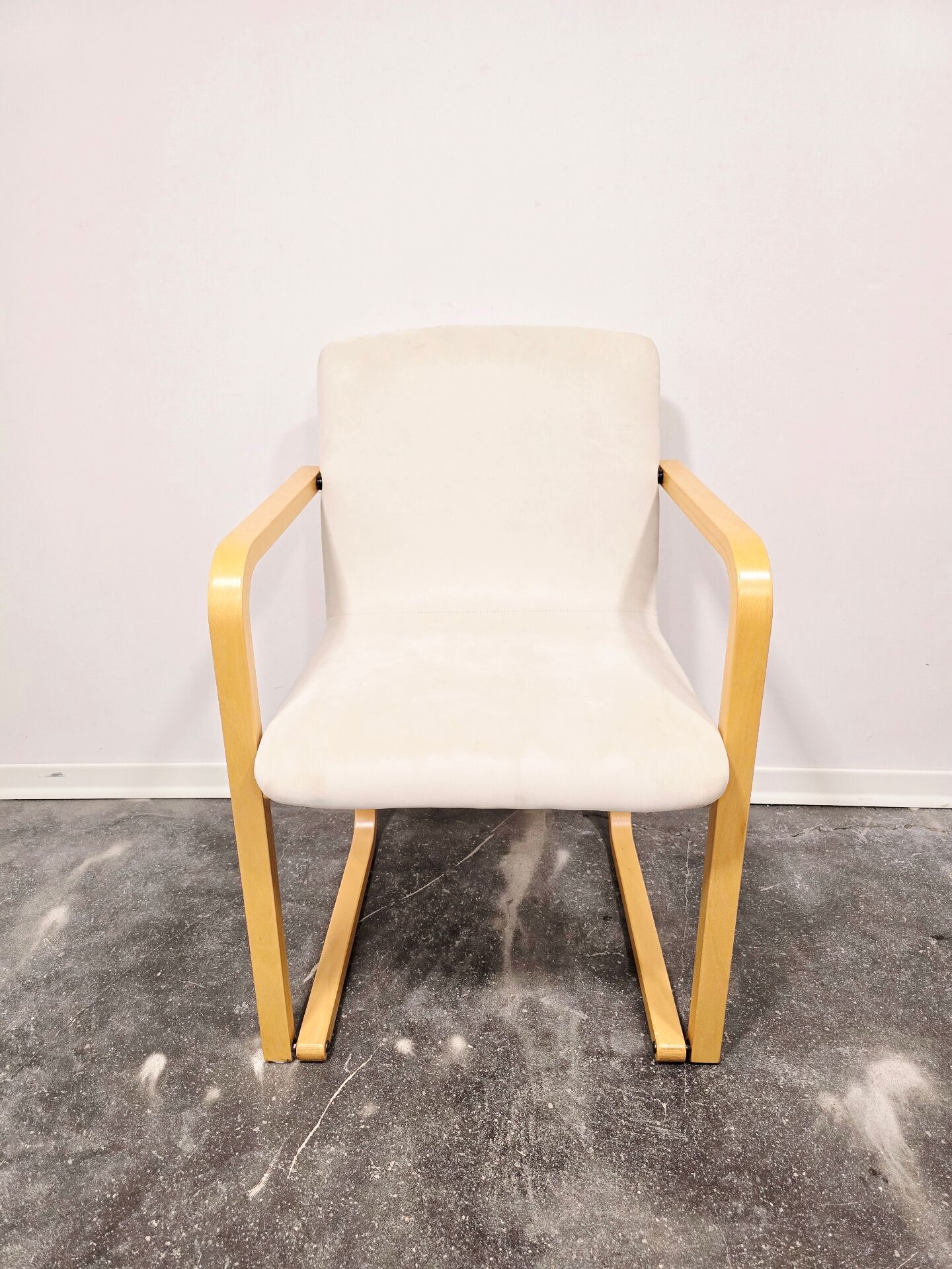 Fauteuil par Branko Uršič en bois cintré