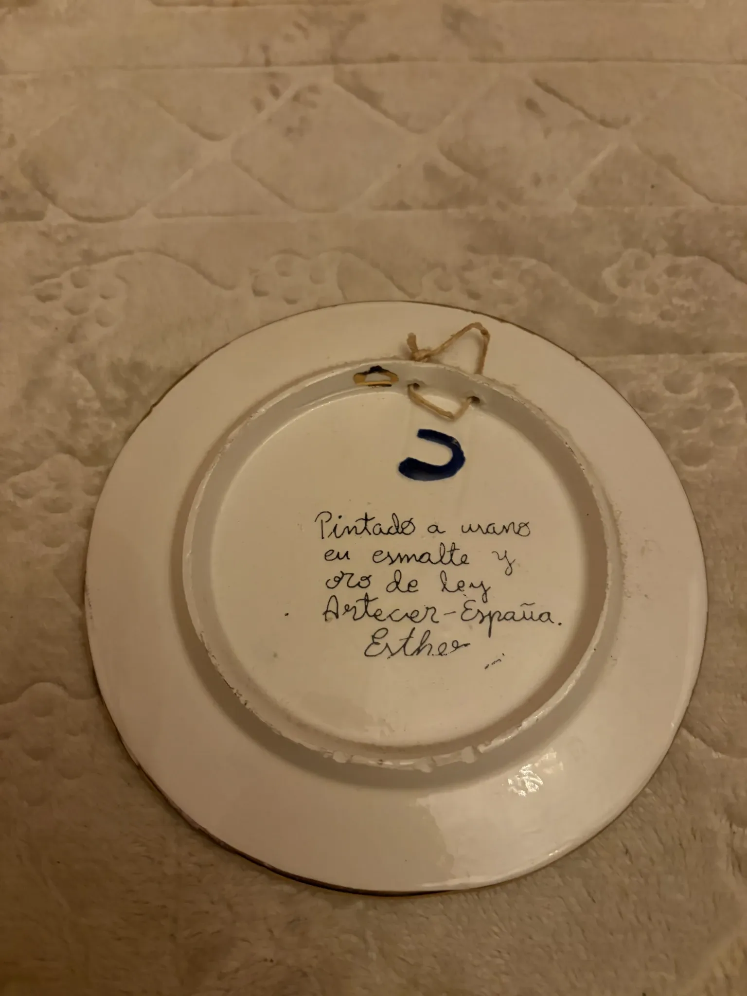 ceramic plate glazed and gilded with 24-carat gold