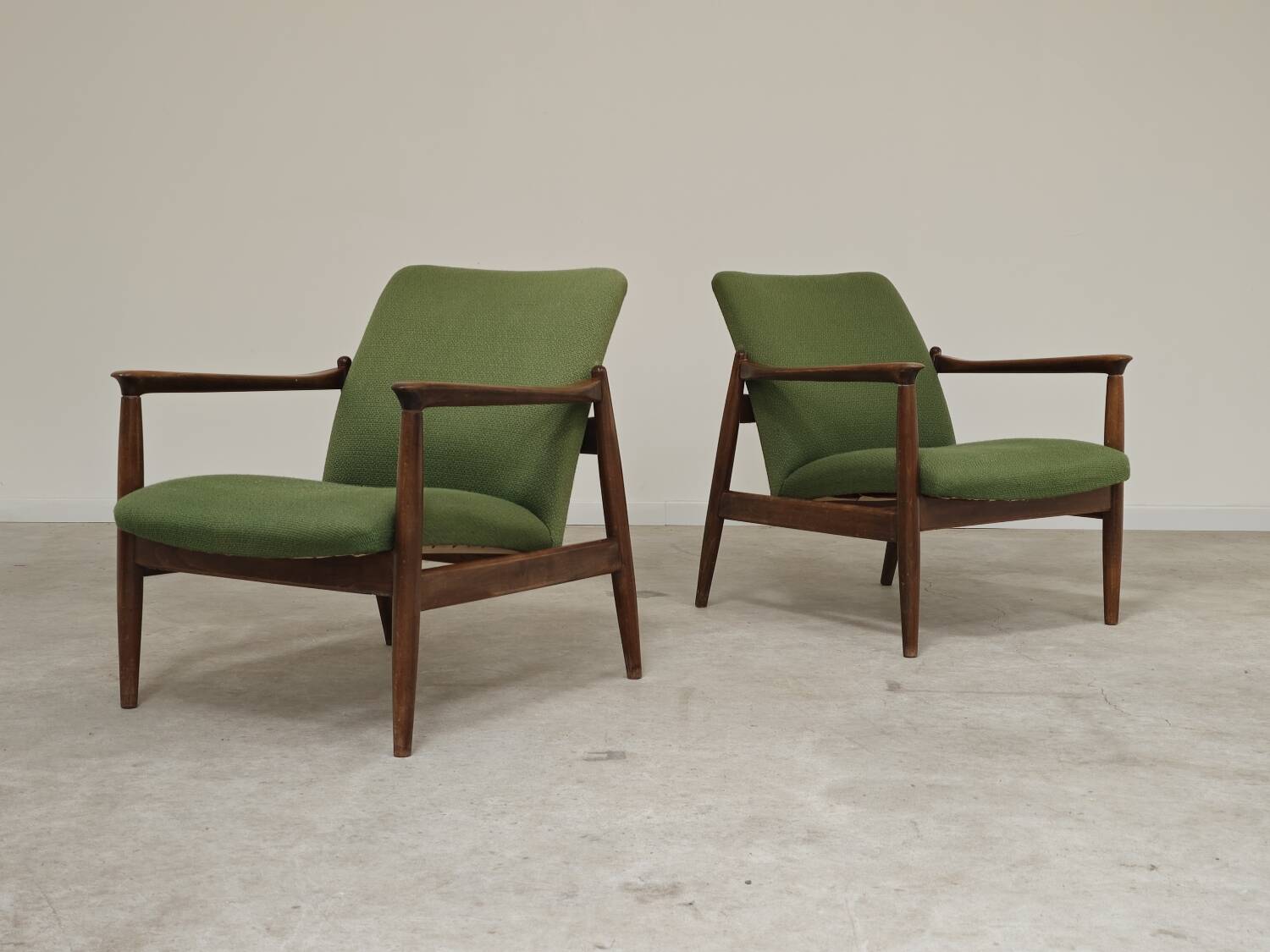 Pair of green GMF 64 armchairs by Edmund Homa, Poland 1960