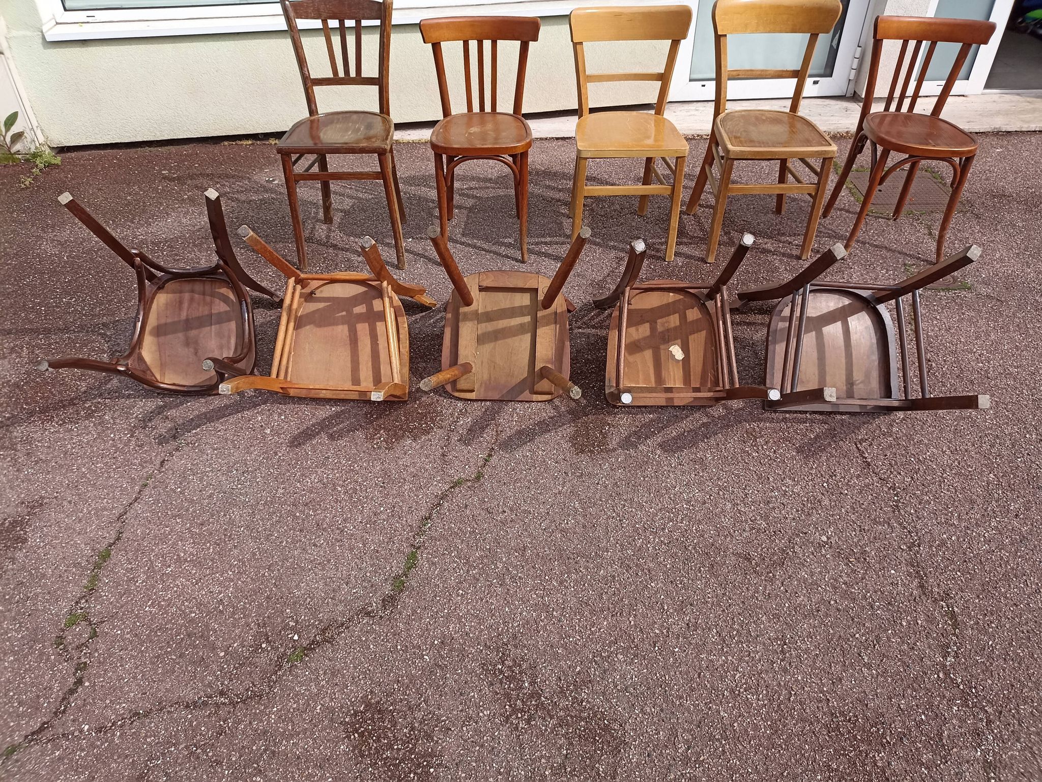 Set of 16 mismatched wooden bistro chairs - vintage - luterma
