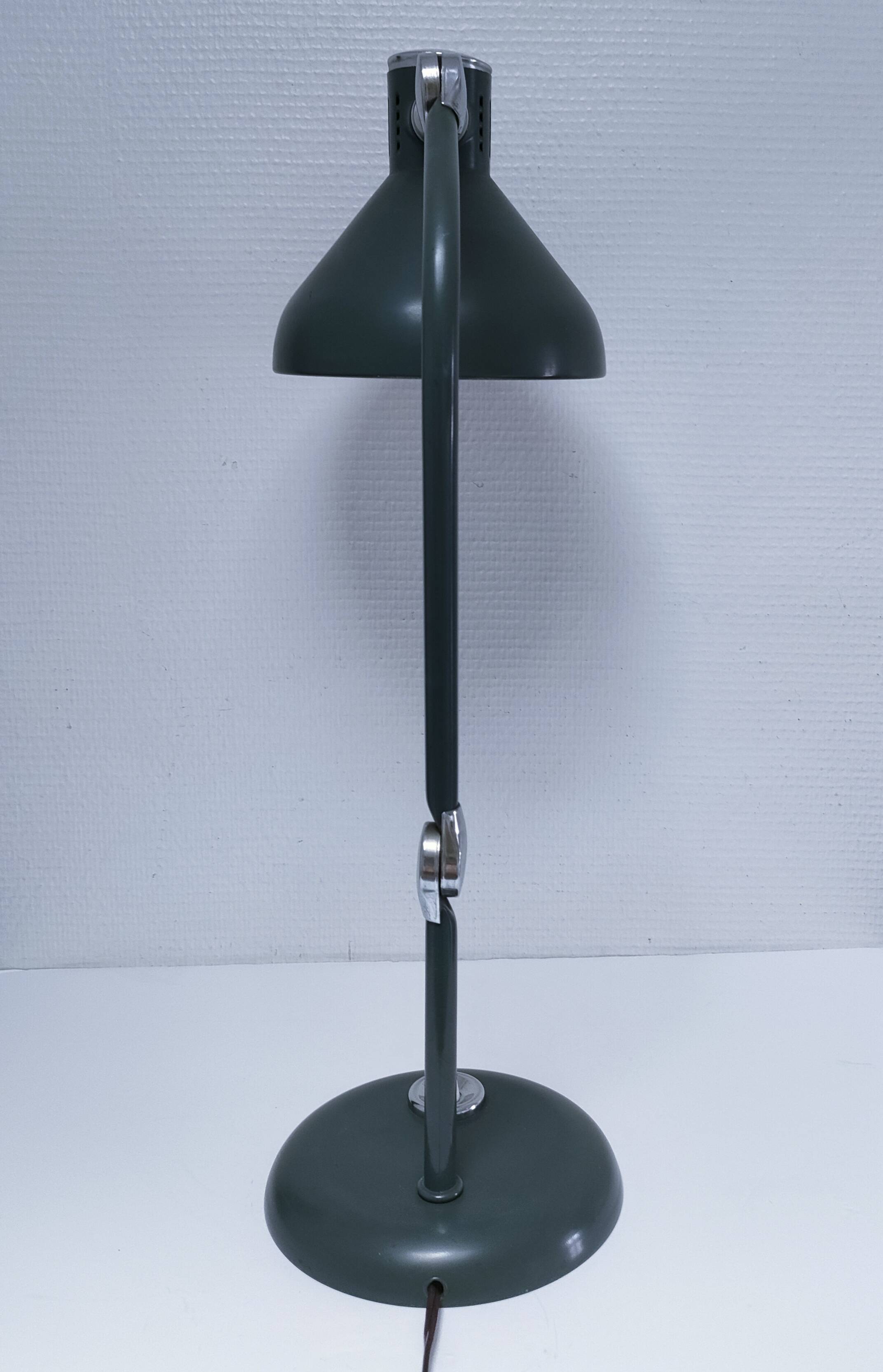 JUMO GS1 khaki lamp from the 50s design