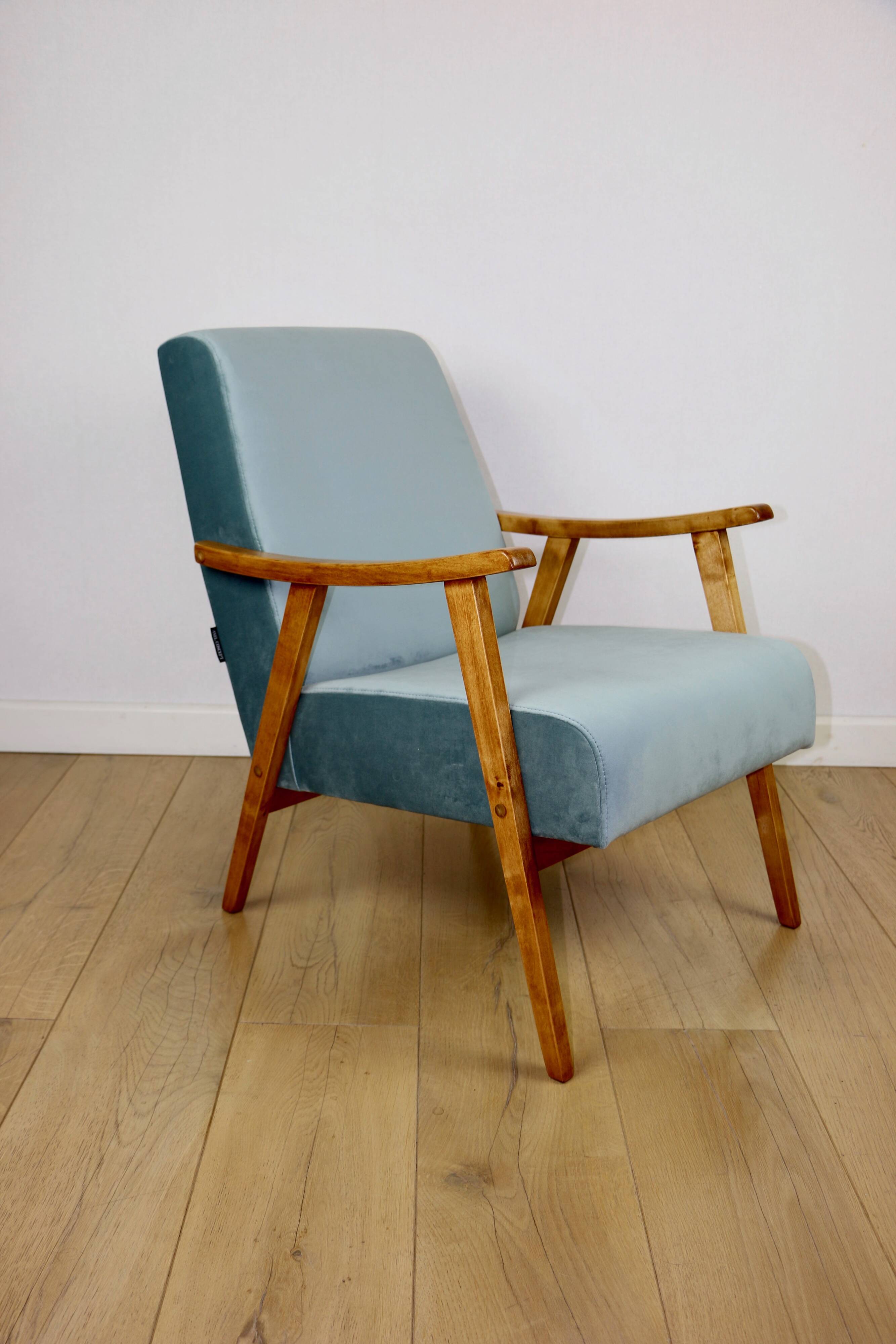 Fauteuil vintage loft années 70 bleu clair